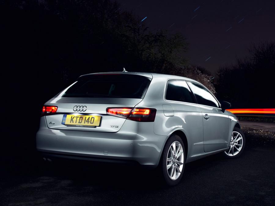  Audi A3 1.4T (8V) 2012 года  (UK) (фото 7 из 9)